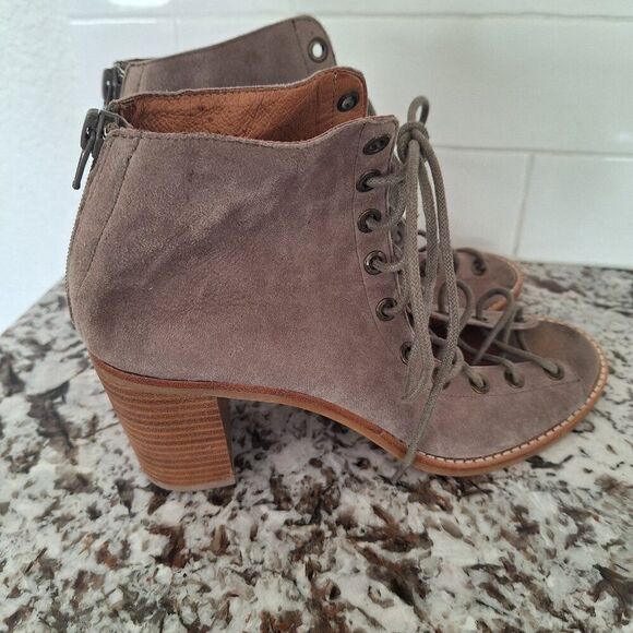Jeffrey Campbell Gray suede peep toe booties size 8 - Picture 2 of 8